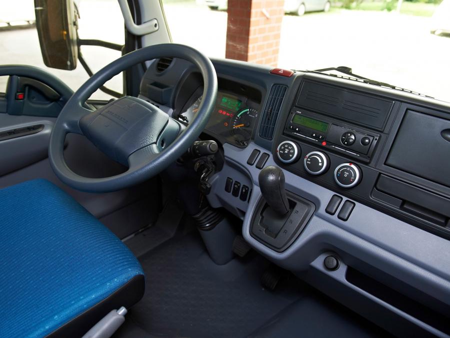  Mitsubishi Fuso Canter 7C15 Eco Hybrid 2012 года  (фото 16 из 19)